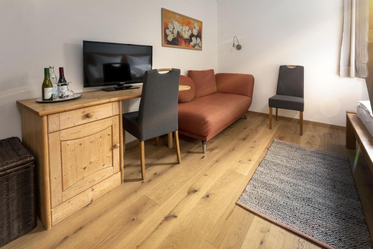 Pension Bernhardhof Otterfing Екстериор снимка