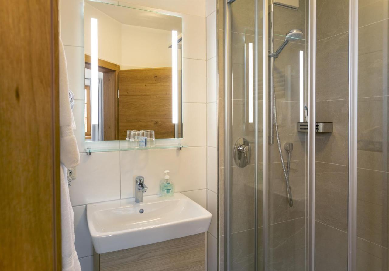 Pension Bernhardhof Otterfing Екстериор снимка